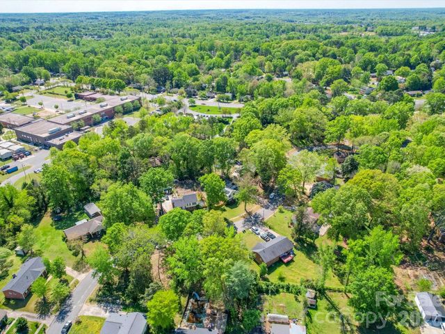 6820 Elm Forest Drive, Charlotte, NC 28212
