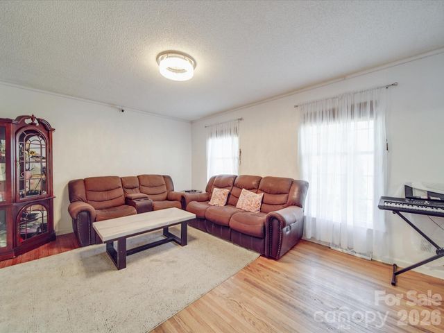 6820 Elm Forest Drive, Charlotte, NC 28212