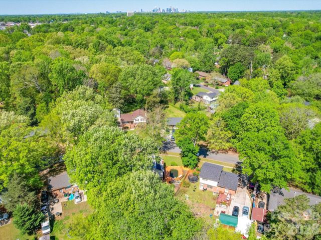 6820 Elm Forest Drive, Charlotte, NC 28212