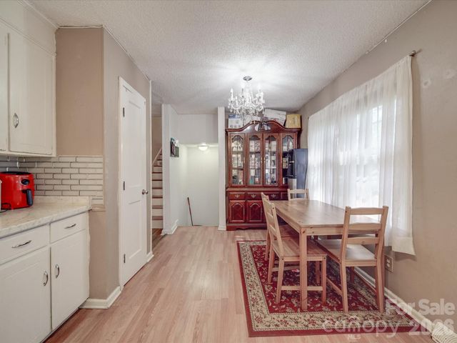 6820 Elm Forest Drive, Charlotte, NC 28212