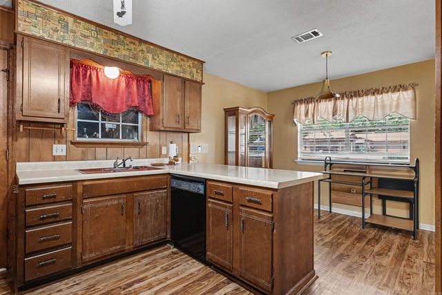 1403 Daisy L Gatson Bates Drive, Little Rock, AR 72202