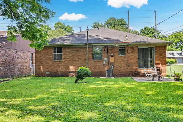 1403 Daisy L Gatson Bates Drive, Little Rock, AR 72202