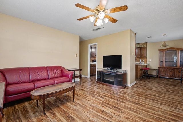 1403 Daisy L Gatson Bates Drive, Little Rock, AR 72202