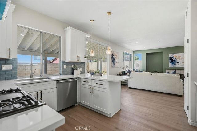 6672 W Logan Ave, Fontana, CA 92336