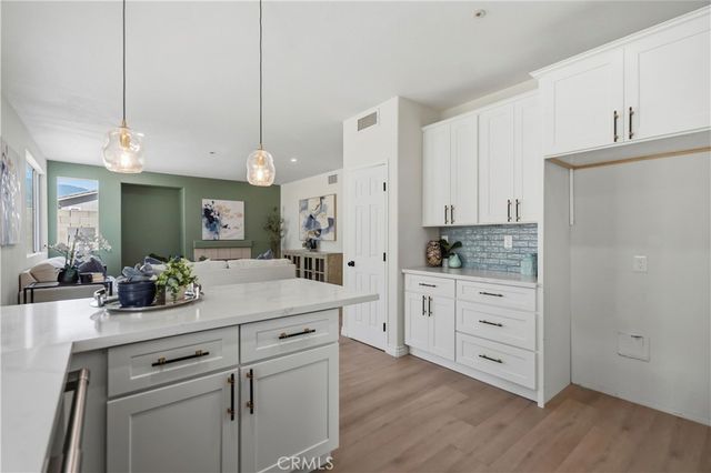 6672 W Logan Ave, Fontana, CA 92336