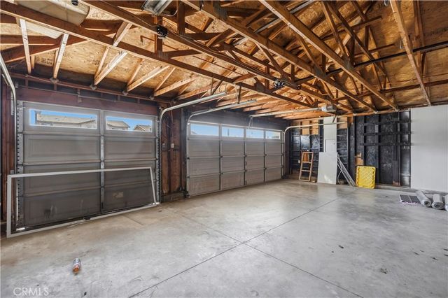 6672 W Logan Ave, Fontana, CA 92336