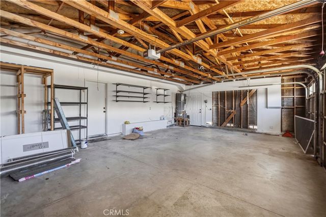 6672 W Logan Ave, Fontana, CA 92336