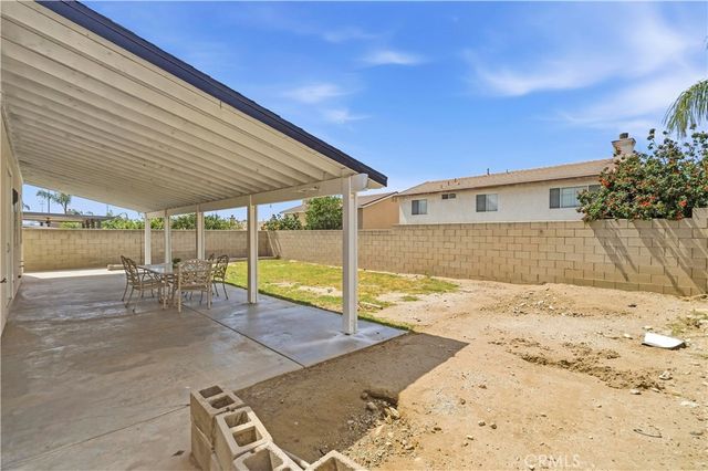 6672 W Logan Ave, Fontana, CA 92336