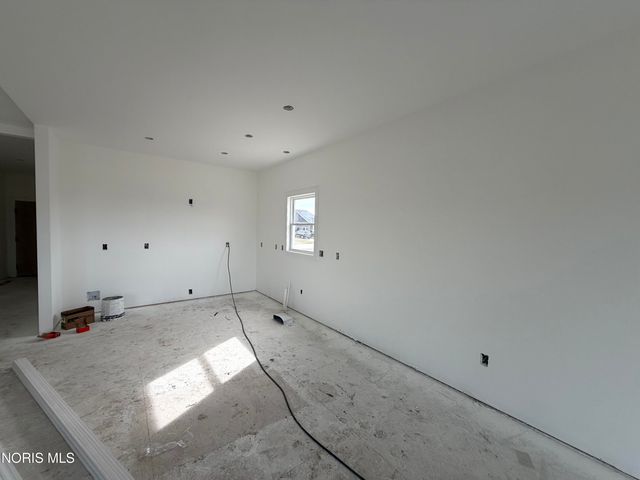 1383 Limerick Lane, Waterville, OH 43566