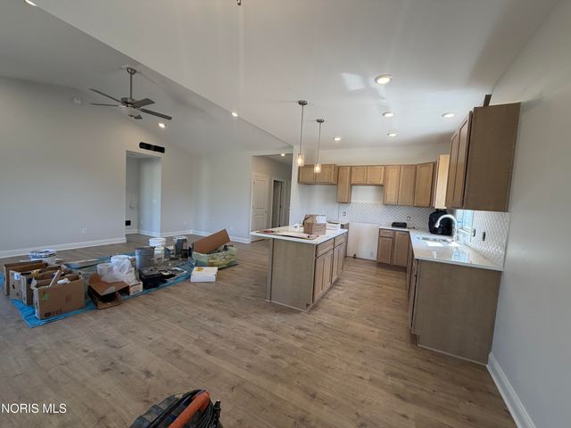 1383 Limerick Lane, Waterville, OH 43566
