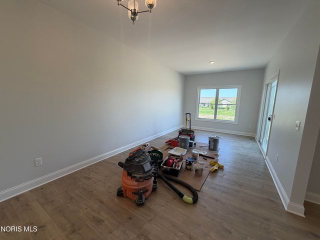 1383 Limerick Lane, Waterville, OH 43566