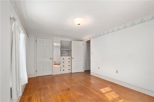 21 Smith Street, Bristol, RI 02809