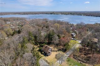 21 Smith Street, Bristol, RI 02809