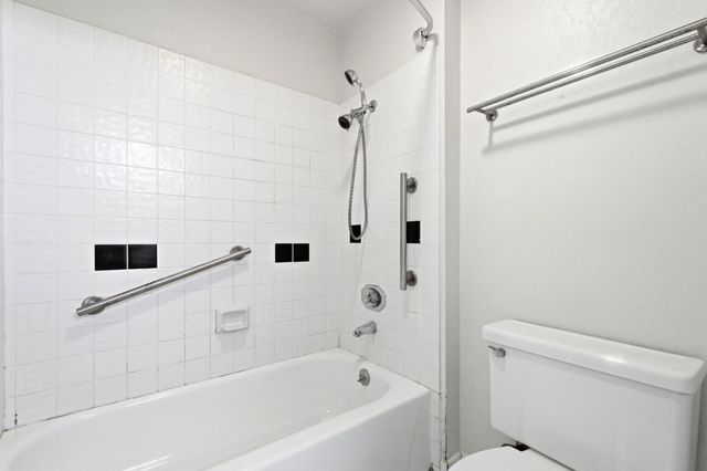 322 Hanover Avenue 511, Oakland, CA 94606