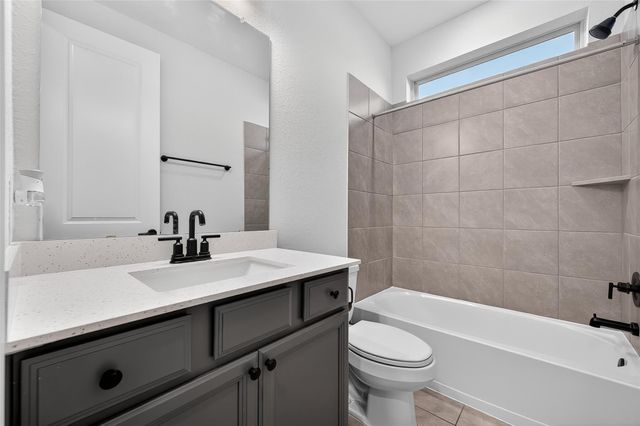 5202 Oakland Bluff Lane, Richmond, TX 77469