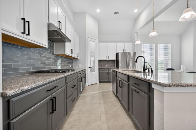 5202 Oakland Bluff Lane, Richmond, TX 77469