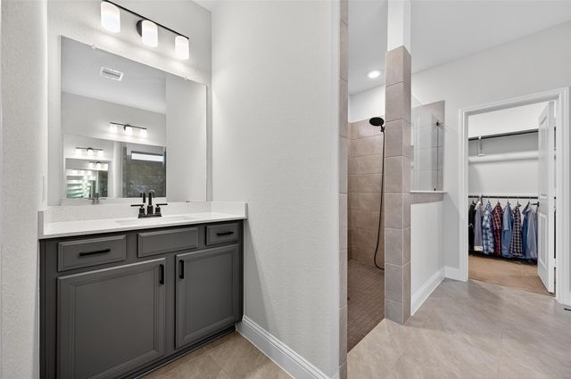 5202 Oakland Bluff Lane, Richmond, TX 77469