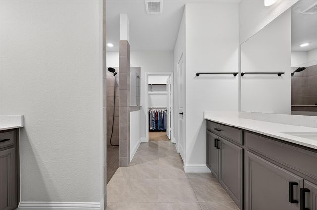 5202 Oakland Bluff Lane, Richmond, TX 77469