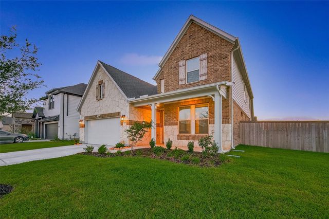 5202 Oakland Bluff Lane, Richmond, TX 77469