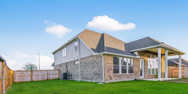 5202 Oakland Bluff Lane, Richmond, TX 77469