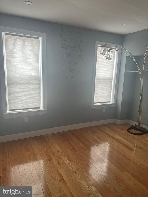 814 W BIRCH ST, Philadelphia, PA 19133