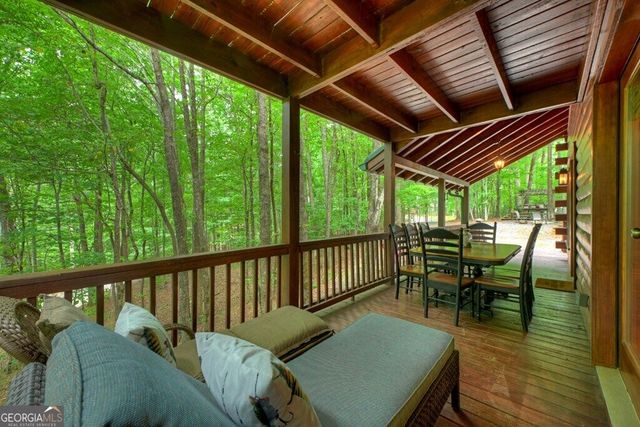 541 Little Bushy Head Road, Blue Ridge, GA 30513