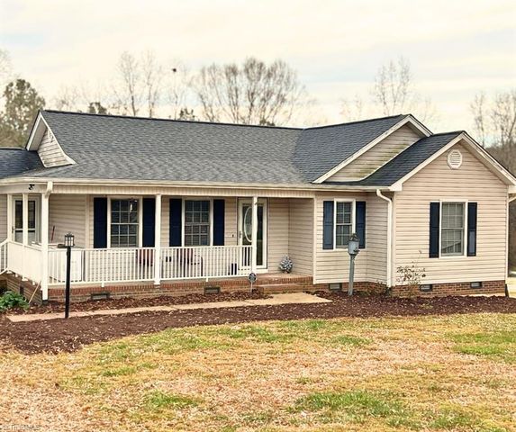 2209 Cedarwood Court, Asheboro, NC 27205