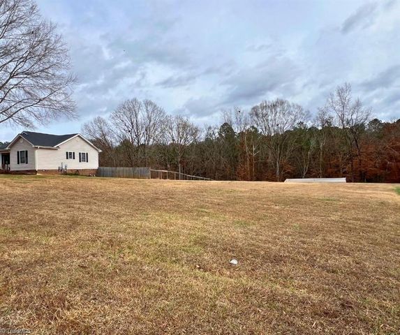 2209 Cedarwood Court, Asheboro, NC 27205