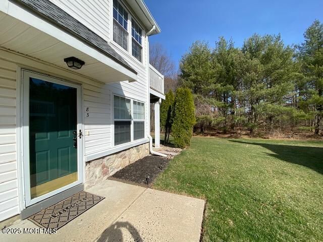 83 Des Moines Court, Tinton Falls, NJ 07712