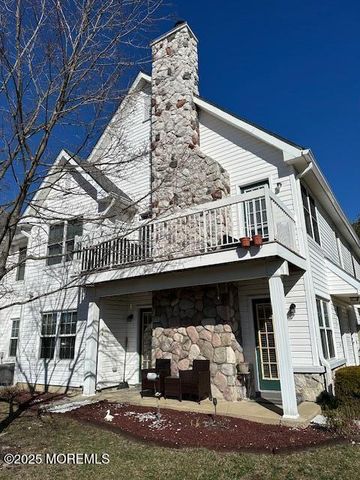 83 Des Moines Court, Tinton Falls, NJ 07712