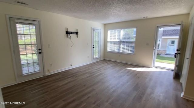 83 Des Moines Court, Tinton Falls, NJ 07712