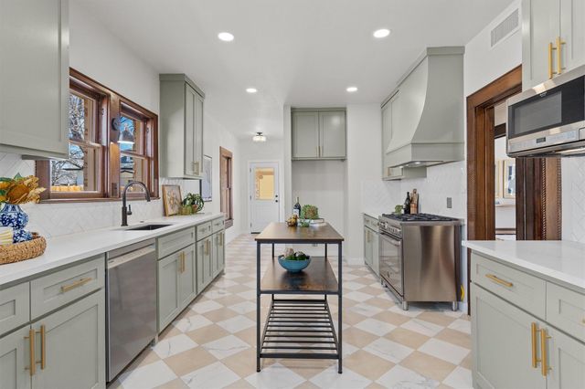 1605 S Austin Ave, Georgetown, TX 78626