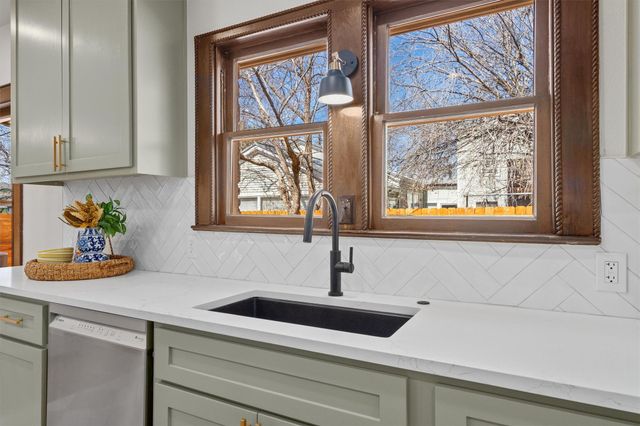 1605 S Austin Ave, Georgetown, TX 78626