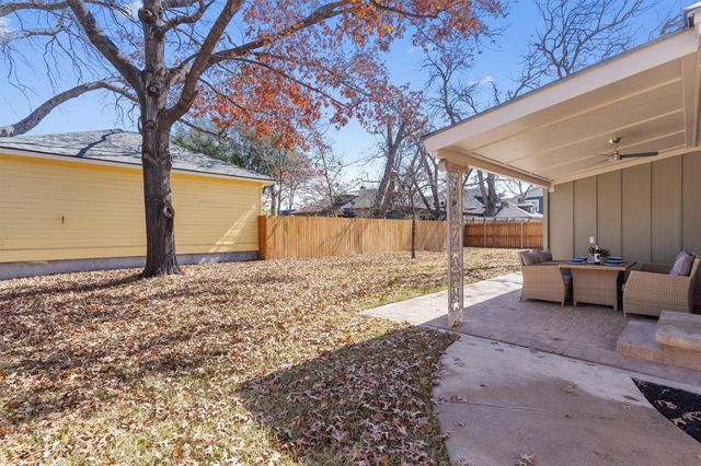 1605 S Austin Ave, Georgetown, TX 78626
