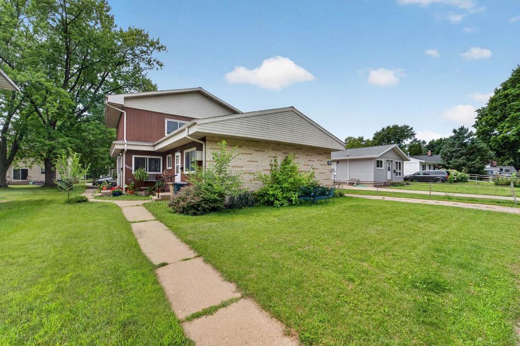 2837 Coolidge Street, Madison, WI 53704