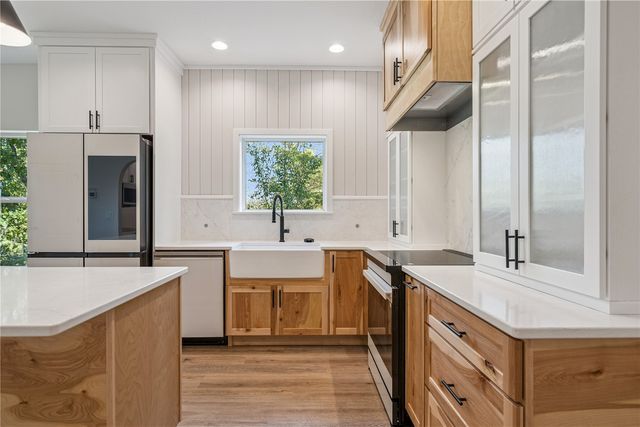 6826 Bottom Land Lane, Cedar Rapids, IA 52403