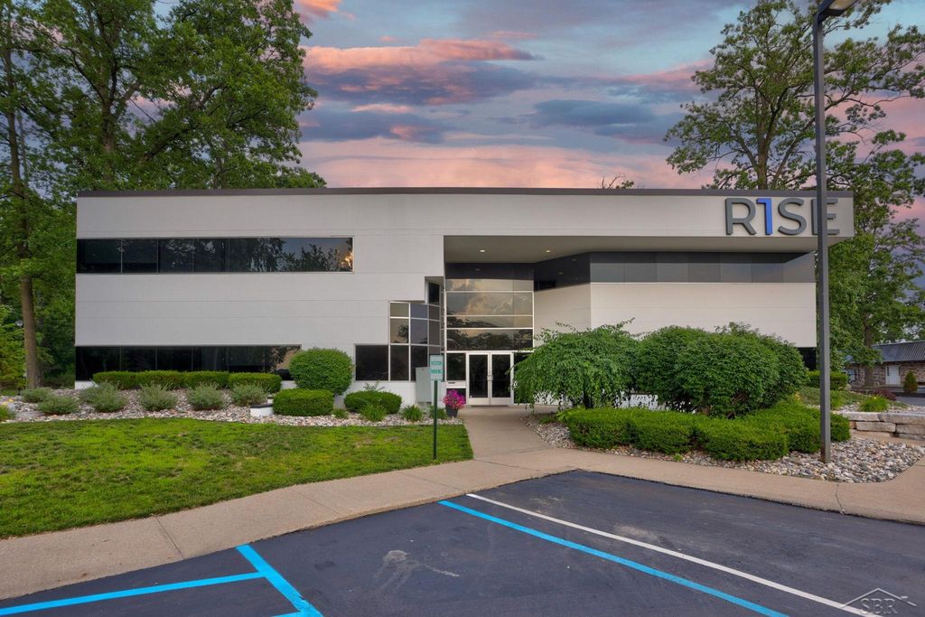 800 Cambridge Street, Midland, MI 48642