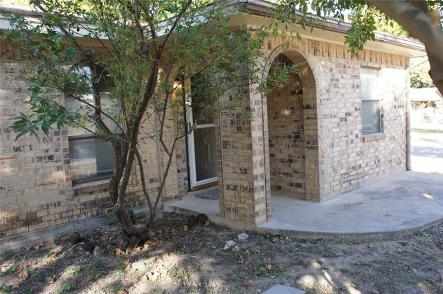 1702 Friar Court, Clyde, TX 79510