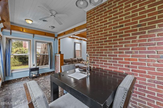 1607 Oakwood Avenue, New Bern, NC 28560