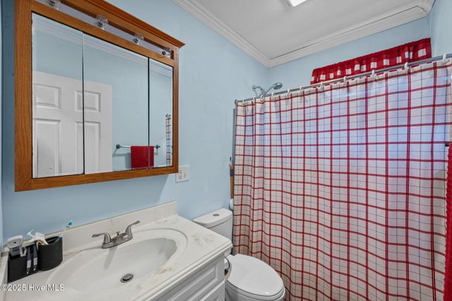 1607 Oakwood Avenue, New Bern, NC 28560