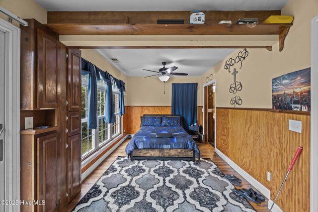 1607 Oakwood Avenue, New Bern, NC 28560