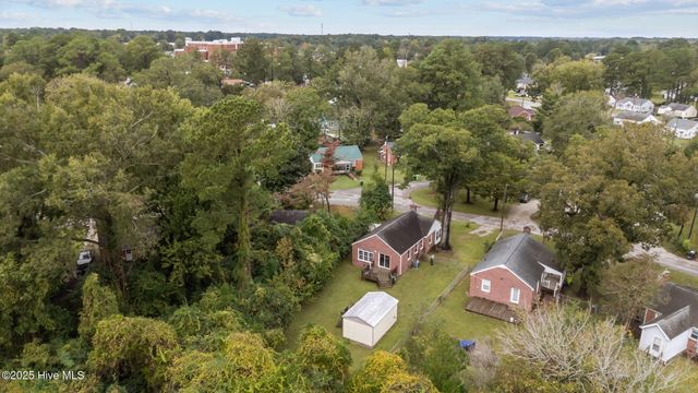 1607 Oakwood Avenue, New Bern, NC 28560