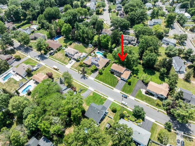 5 Sussex Road, East Brunswick, NJ 08816