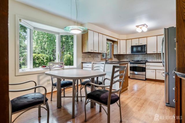 5 Sussex Road, East Brunswick, NJ 08816