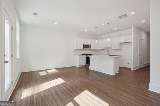 1621 Gunnin Trace NW, Atlanta, GA 30318