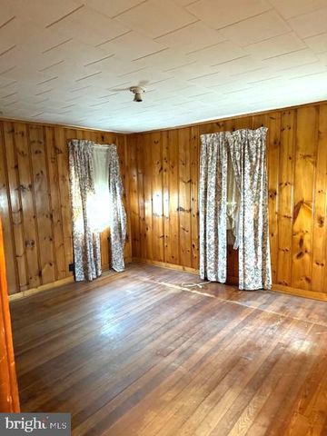 107 MAIN ST, Cedarville, NJ 08311