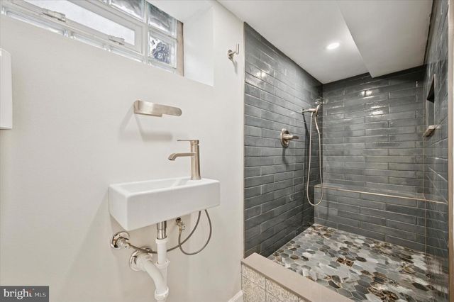 2423 MILLICK, Philadelphia, PA 19142