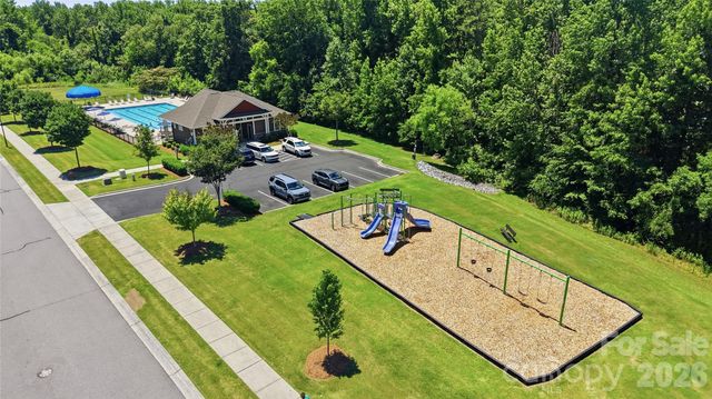 10690 Sapphire Trail, Davidson, NC 28036