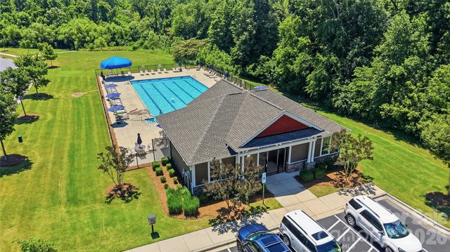 10690 Sapphire Trail, Davidson, NC 28036