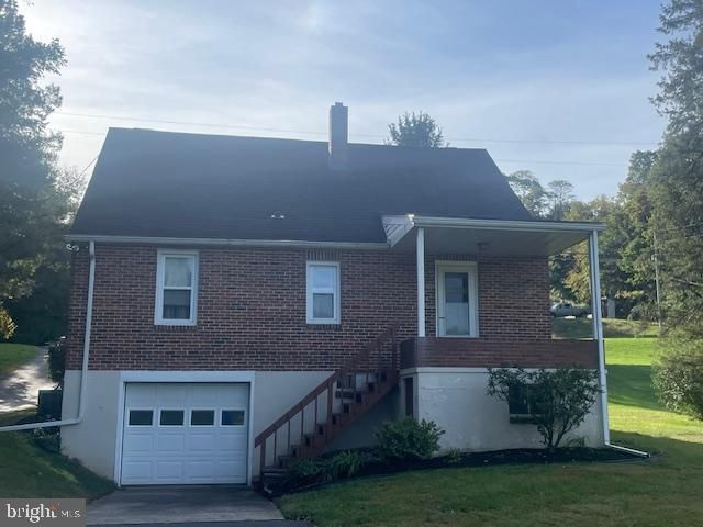 463 WHITE OAK LN, Leesport, PA 19533